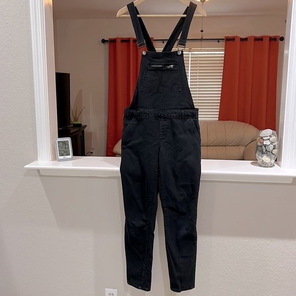 Forever 21 Women’s Y2K Black Denim Bib Overalls Jeans Size 27 - Picture 2 of 8